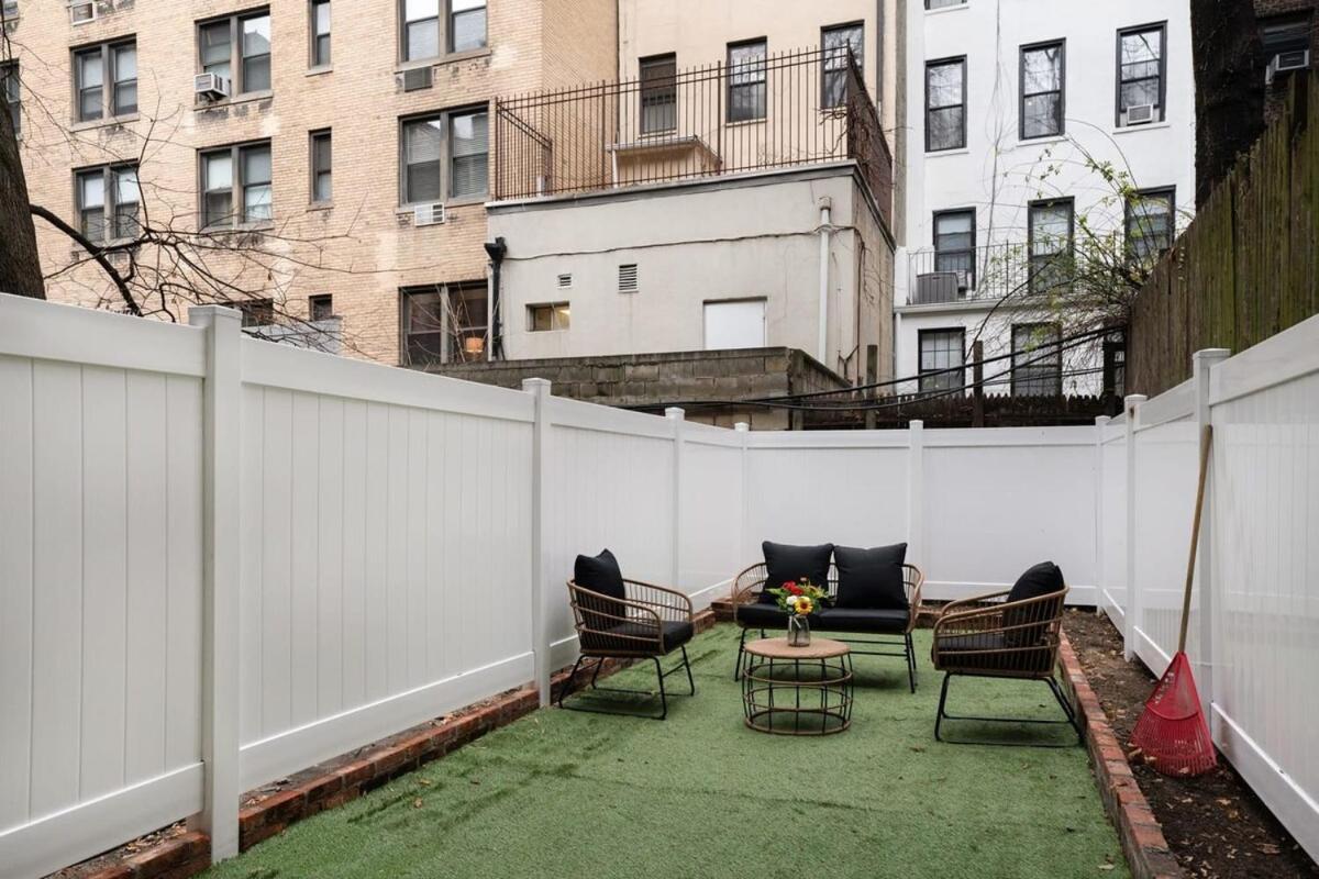 317-1d New 2br Duplex Wd Private Backyard Appartement