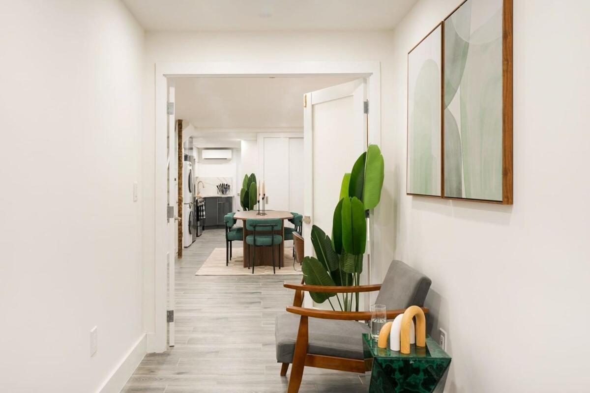 317-1d New 2br Duplex Wd Private Backyard Appartement *
